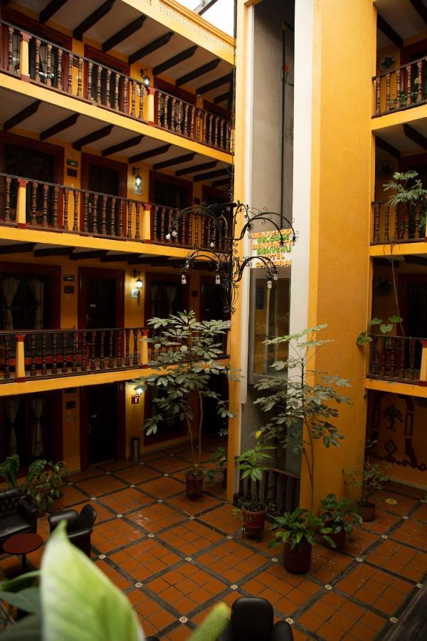大教堂酒店 San Cristóbal de Las Casas 外观 照片